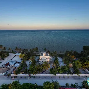 Caribbean Casa Blanca Apartment